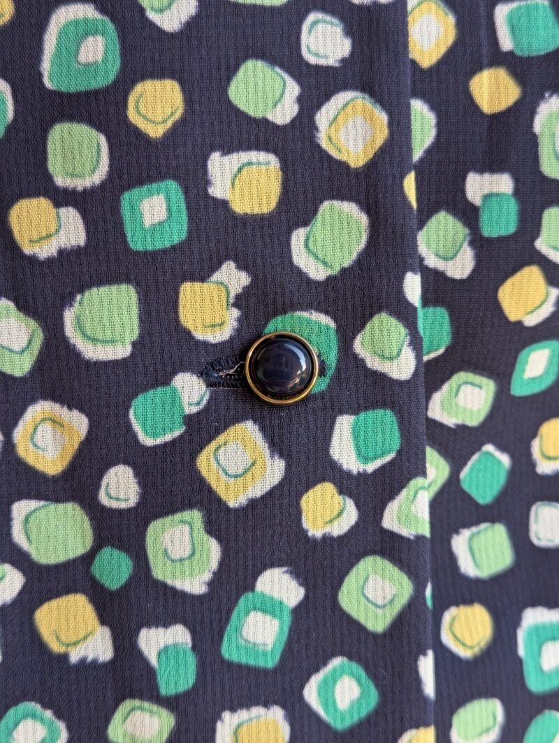 Bunte Bluse mit Bonbon Aufdruck Second Hand